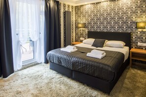 Een minibar, een kluis op de kamer, gratis wifi