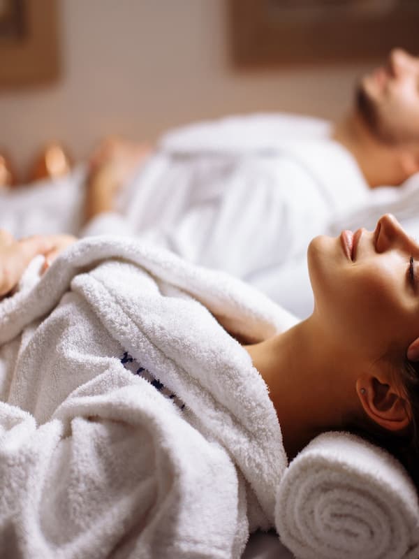 Couples treatment room(s), aromatherapy, body wraps, body scrubs