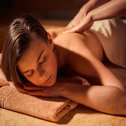 Couples treatment room(s), aromatherapy, body wraps, body scrubs