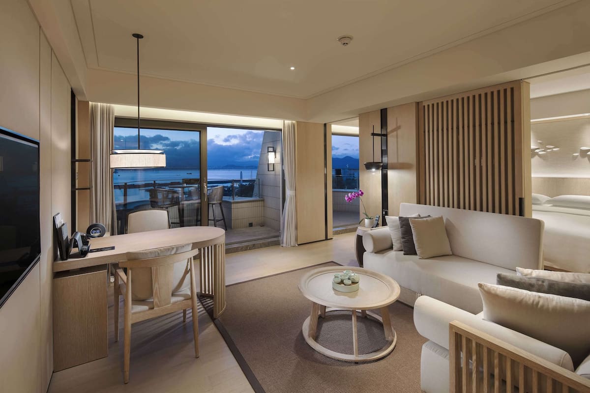 Suite, 1 habitación (Seaside, Nanhai Wing) | Vistas desde la habitación
