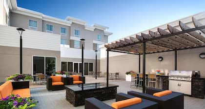 Homewood Suites by Hilton Winnipeg Airport-Polo Park, MB