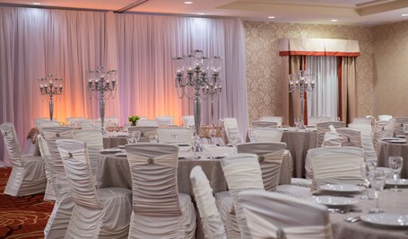 Homewood Suites by Hilton Winnipeg Airport Polo Park, MB - Image 18