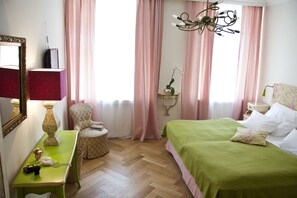 Comfort dubbelrum | Värdeförvaringsskåp på rummet, individuell inredning och ljudisolering