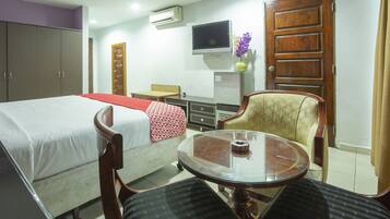 Deluxe Double Room, 1 King Bed