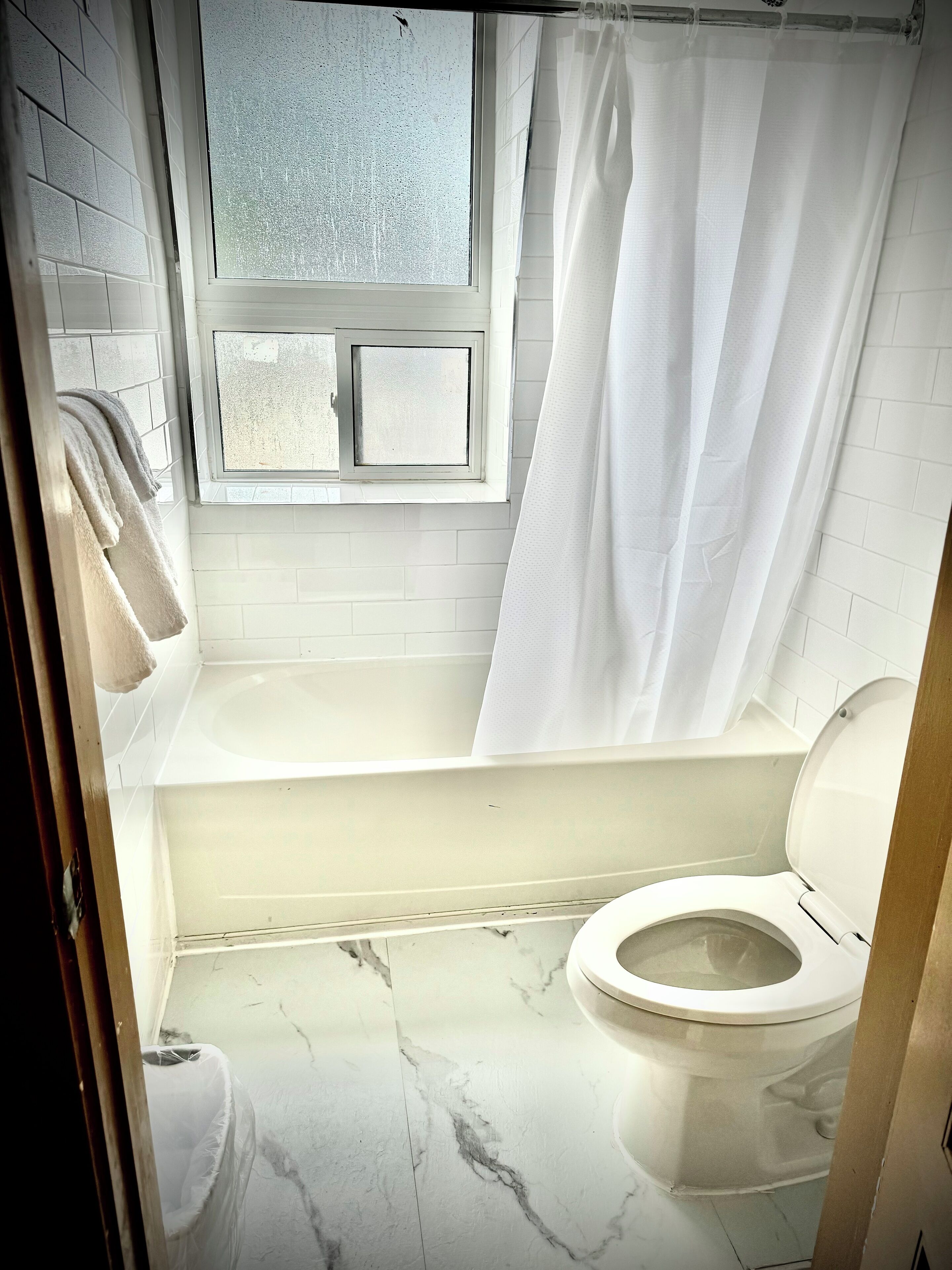 Room, 1 Queen Bed | Bathroom | Hair dryer, towels