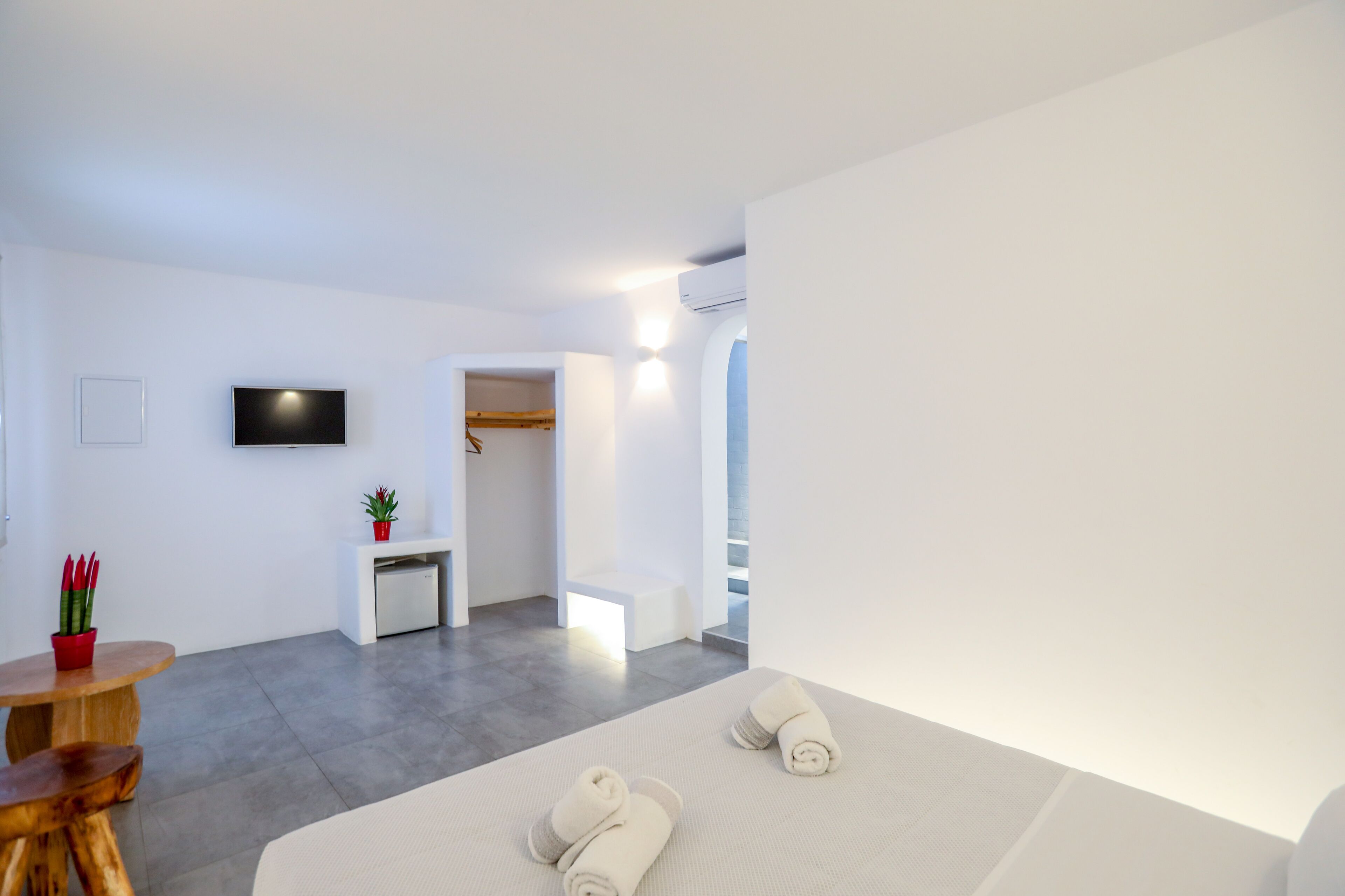 standard quadruple room | 1 bedroom, egyptian cotton sheets, premium bedding, memory-foam beds