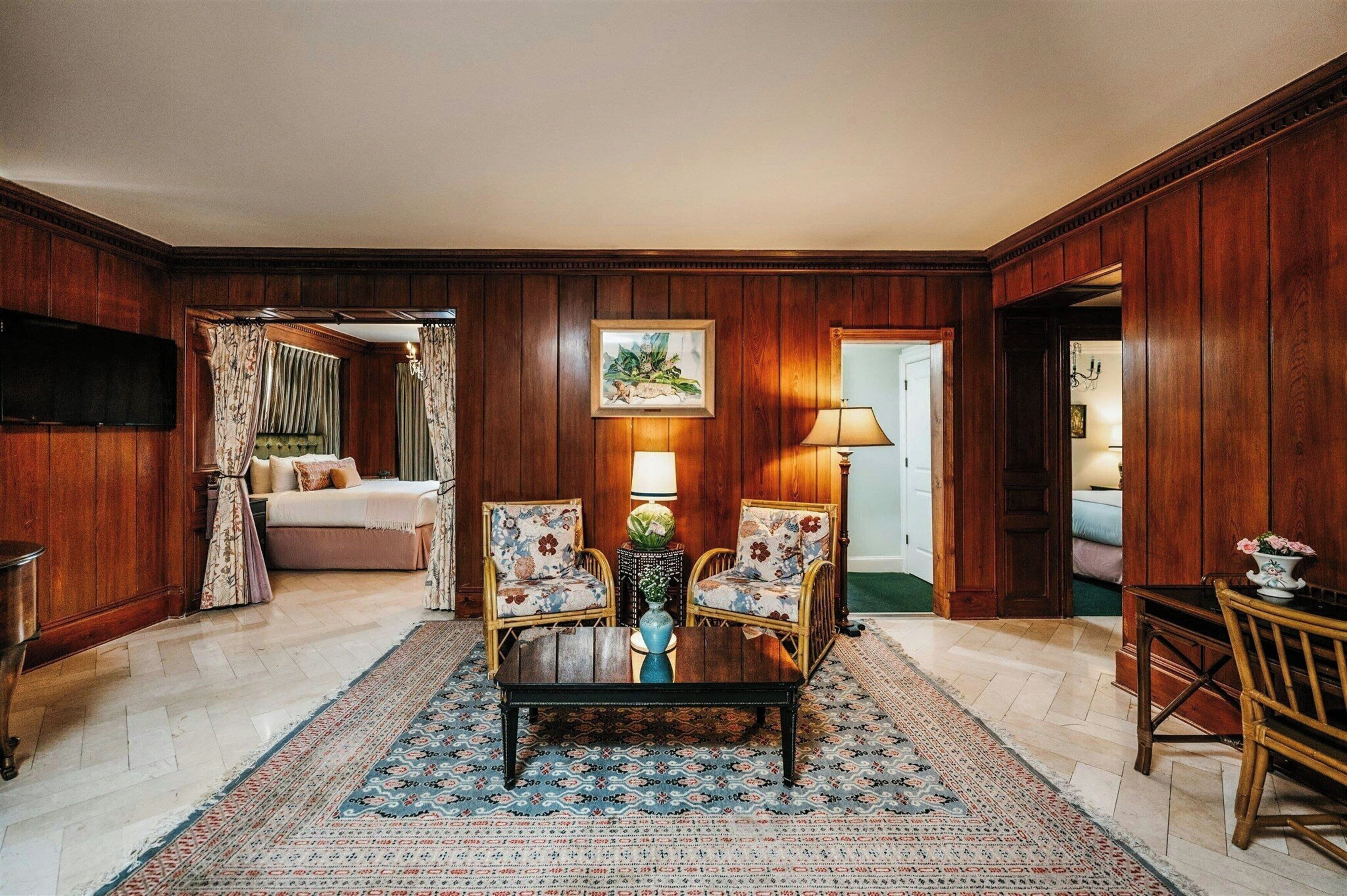 Photo - The Pontchartrain Hotel