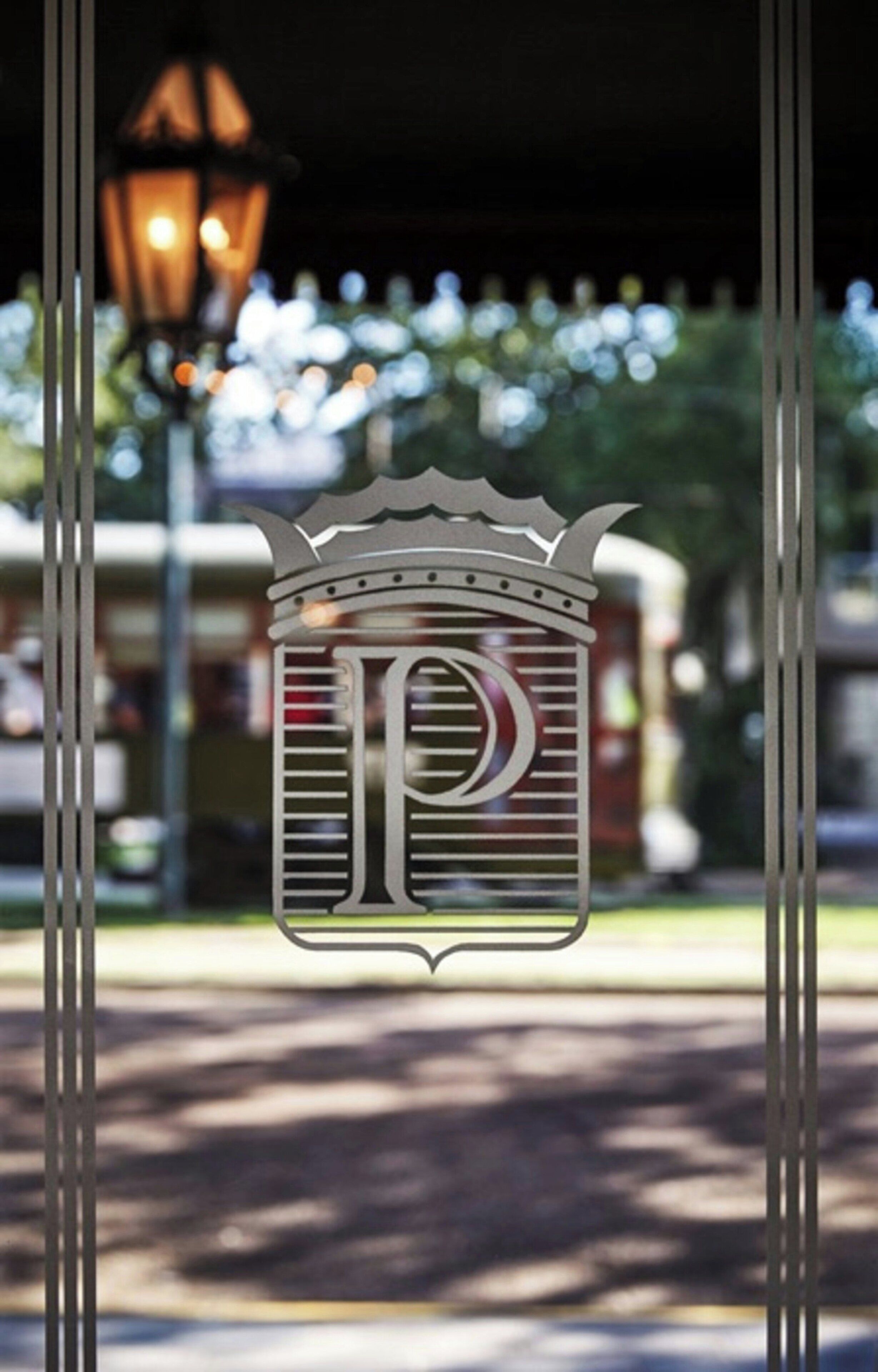 Photo - The Pontchartrain Hotel