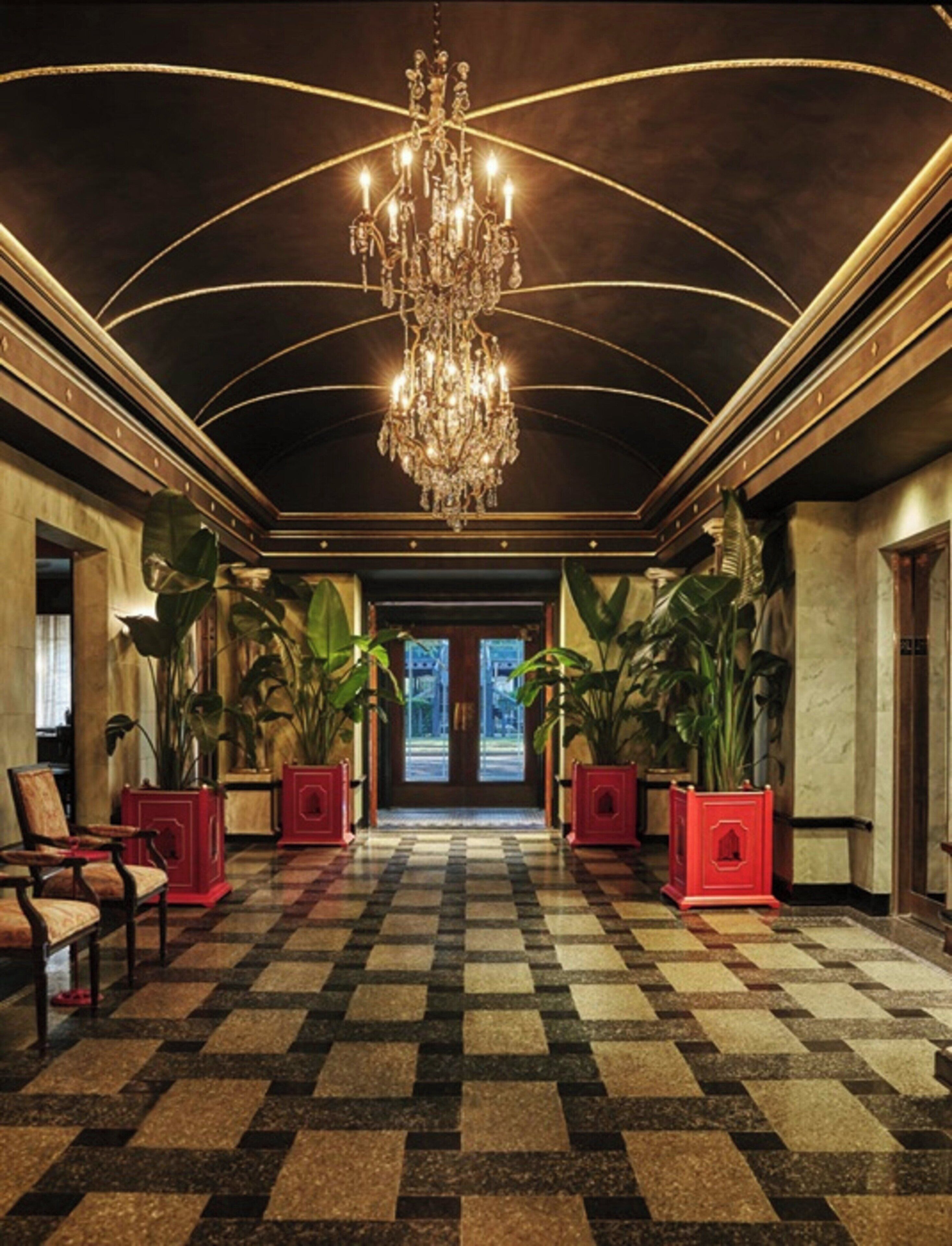 Photo - The Pontchartrain Hotel