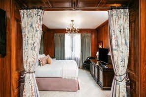 高級套房, 多張床 (Melpomene Two Bedroom Suite)