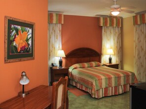 In-room safe, iron/ironing board, free cots/infant beds, rollaway beds - L'Orchidée Boutique Hotel (Port of Spain)