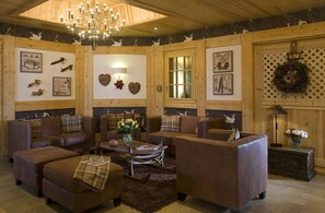 Lobby sitting area - Hôtel Le Souleil'Or (Les Deux Alpes)