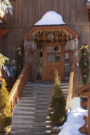 Entrée de l’hébergement