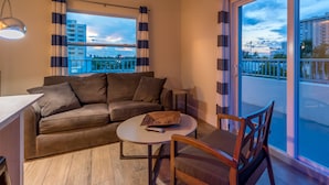 Penthouse, Multiple Beds