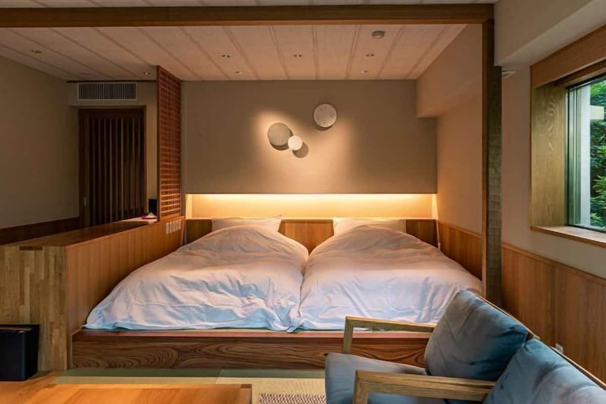 In-room safe, desk, soundproofing