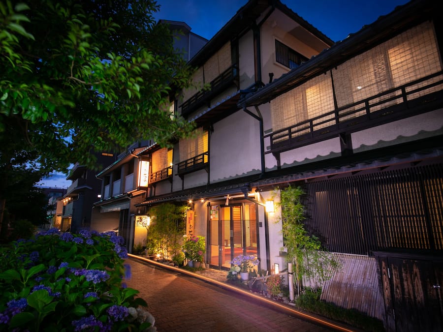 Fachada del alojamiento - Noche