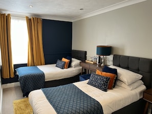 Twin Room, Ensuite
