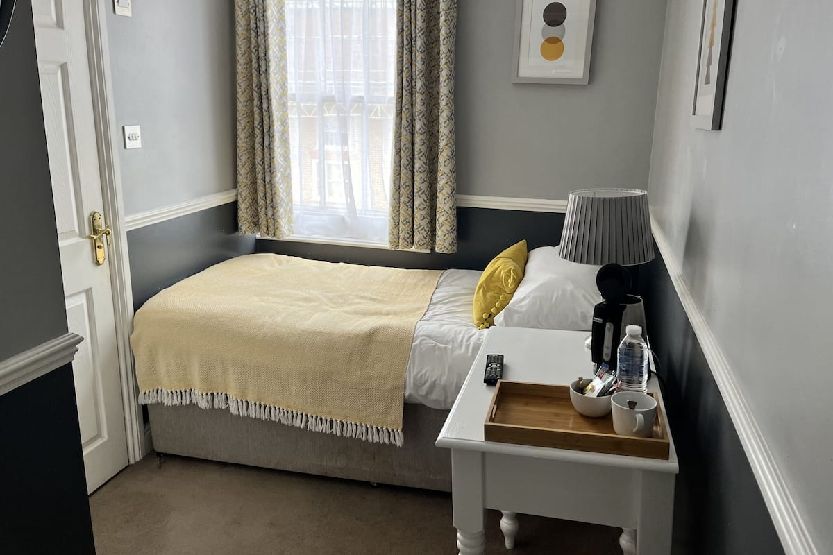 Single Room, Ensuite | Bathroom