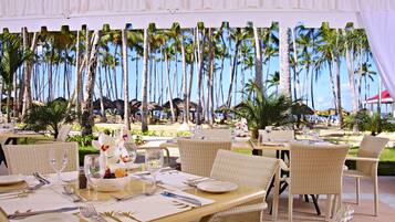 Tägliches inbegriffenes Frühstücksbuffet