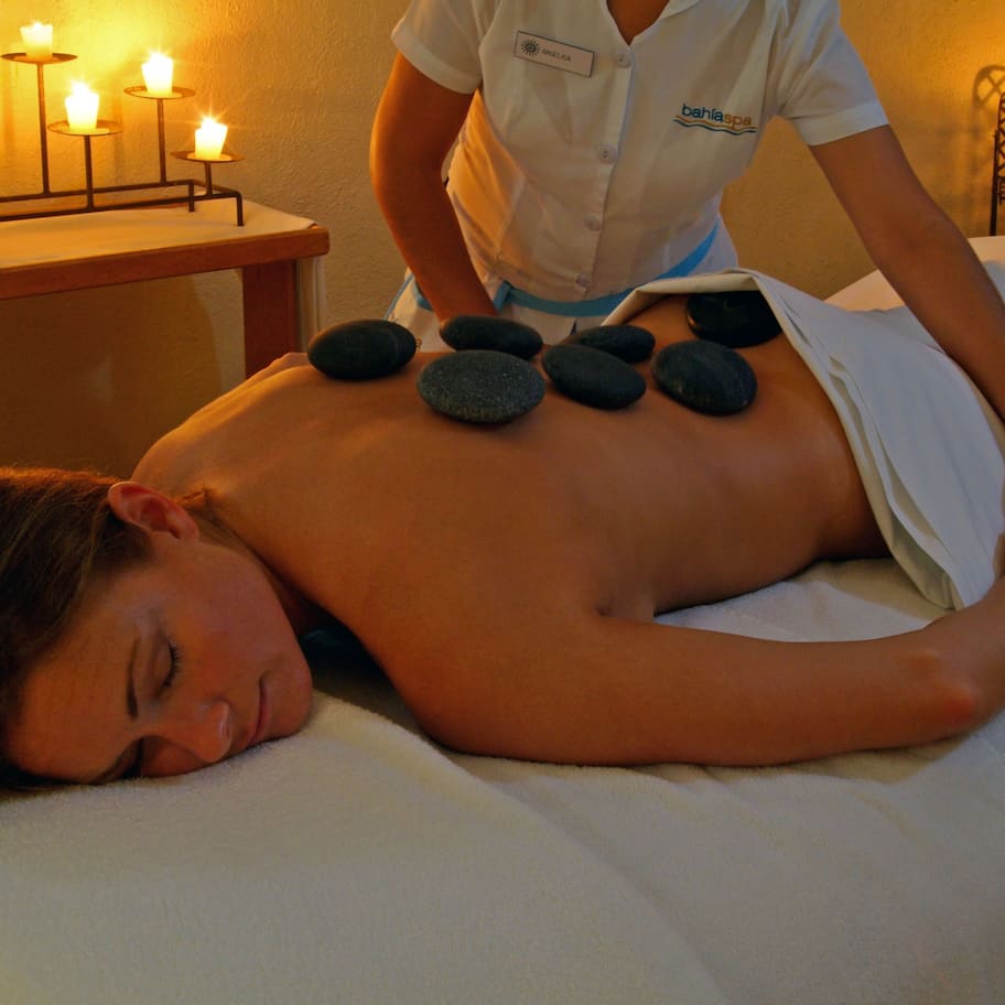 Couples treatment rooms, sauna, hot tub, body treatments, hydrotherapy