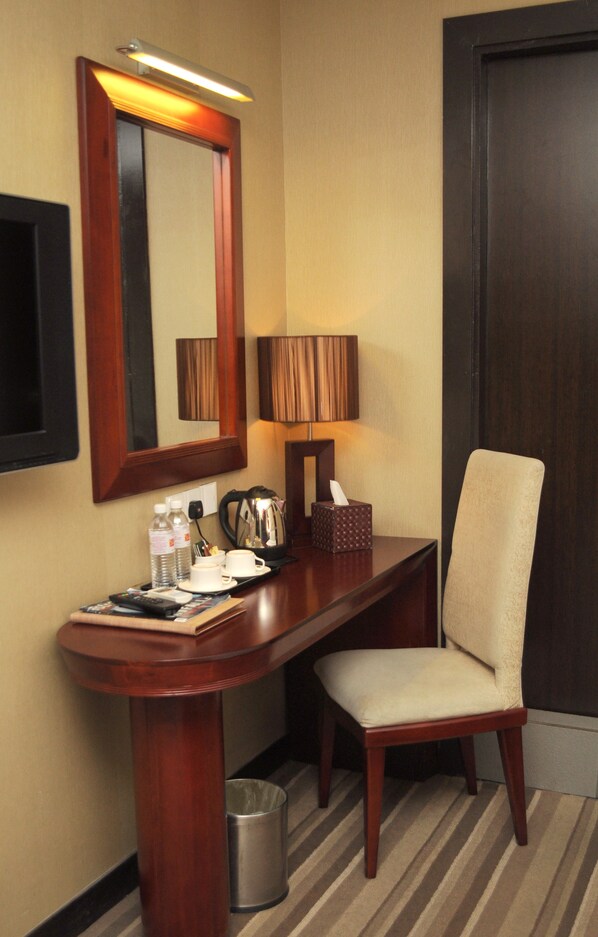 Mini-refrigerator - Celyn City Hotel (Kota Kinabalu)