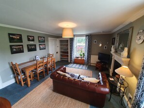 Suite, Ensuite ( Iona Ground Floor)