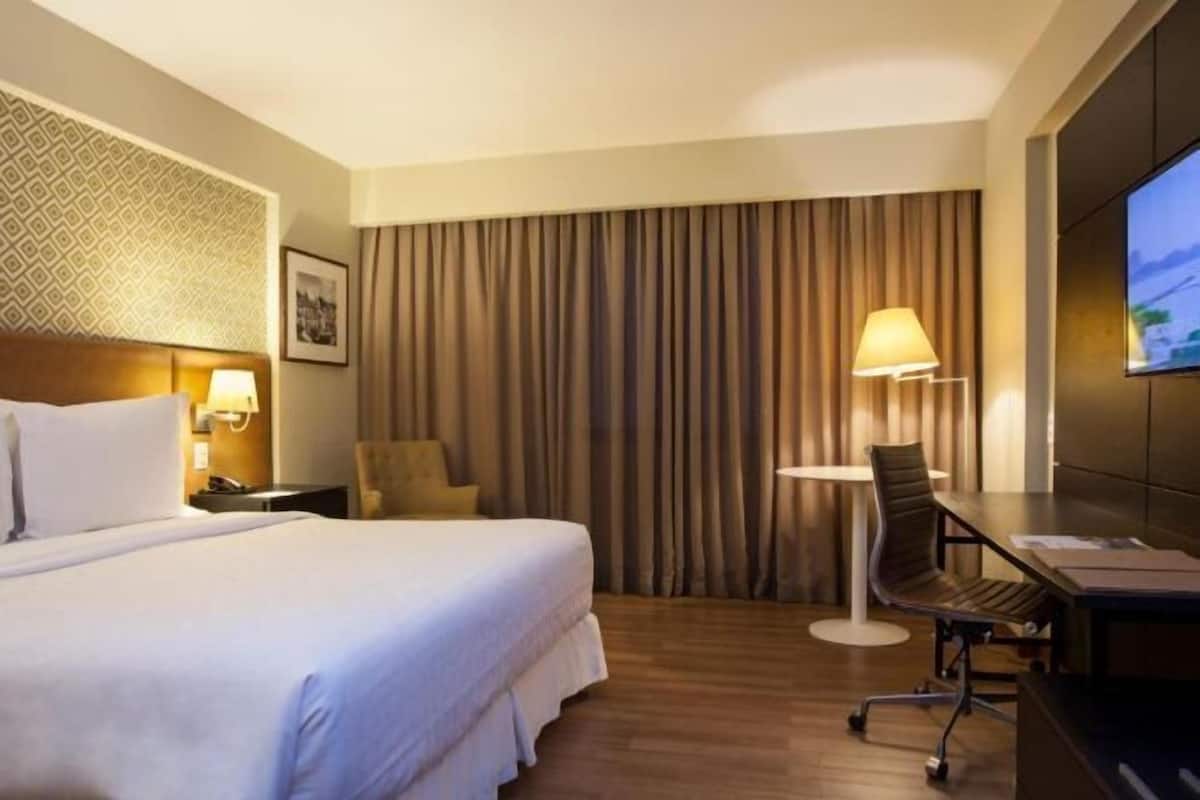 1 slaapkamer, pillowtop-bedden, een minibar, een kluis op de kamer