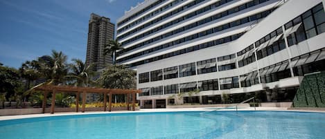 2 outdoor pools, pool umbrellas, pool loungers