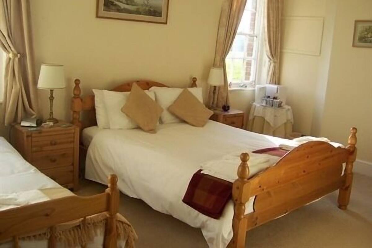 Standard Double Room, 1 King Bed, Ensuite