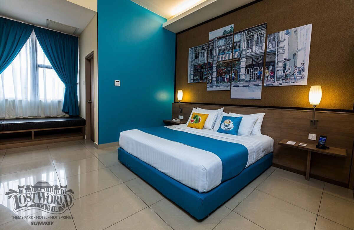 In-room safe, free WiFi, bed sheets