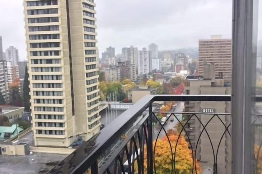 Tropicana Suite Hotel