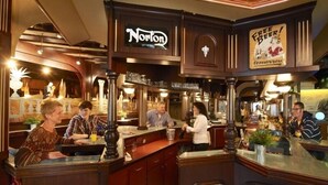 Bar (on property) - Hotel Rückert (Nistertal)