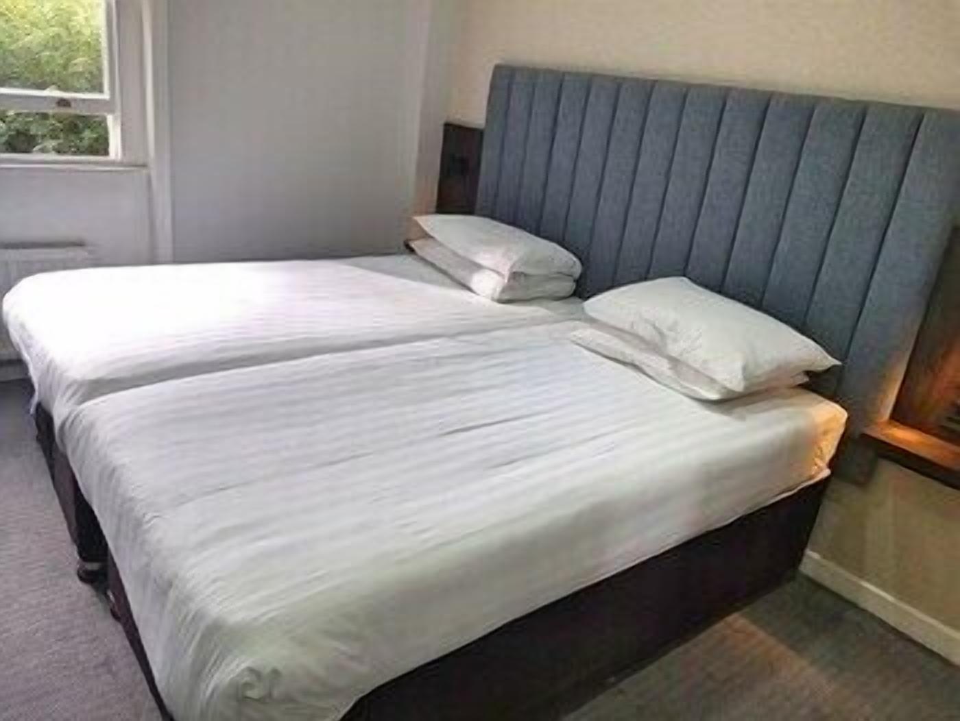 In-room safe, individually decorated, individually furnished, desk