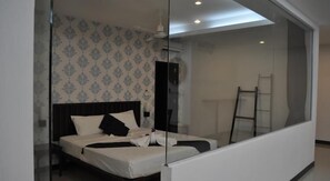 2 bedrooms, desk, free cots/infant beds, free WiFi - Kids Heaven Villa (Koh Samui)