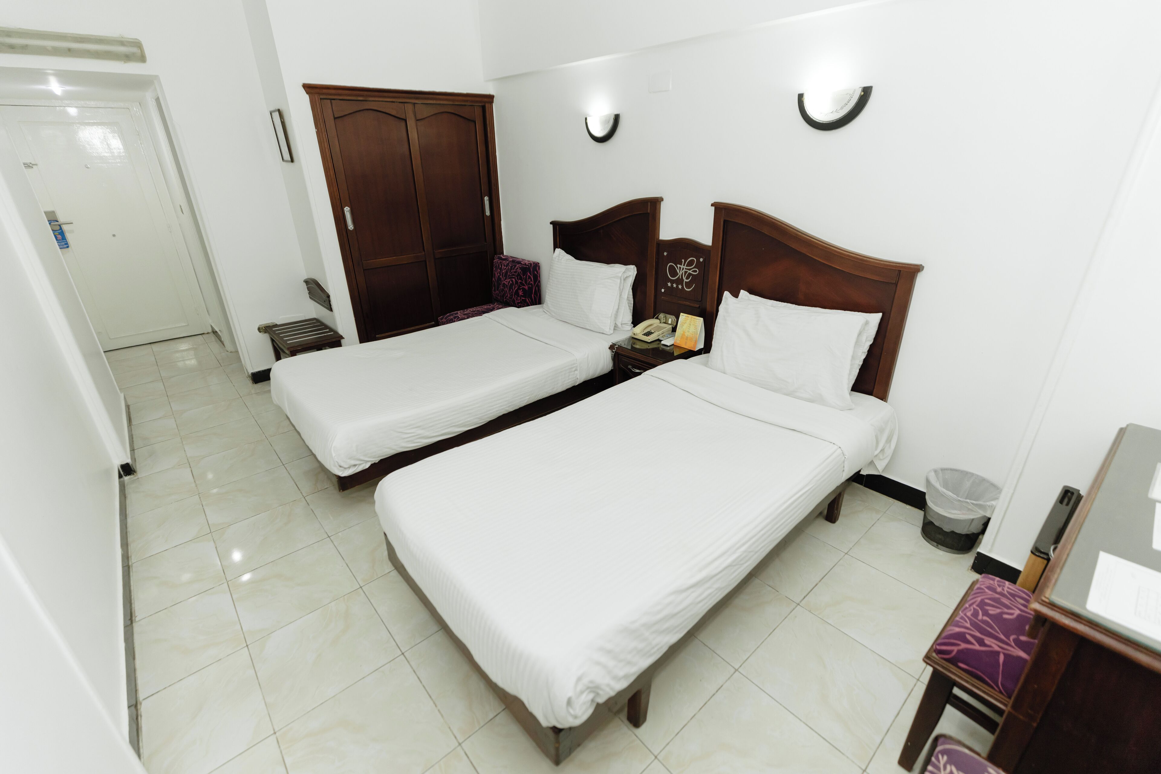 Photo - Happy City Hotel