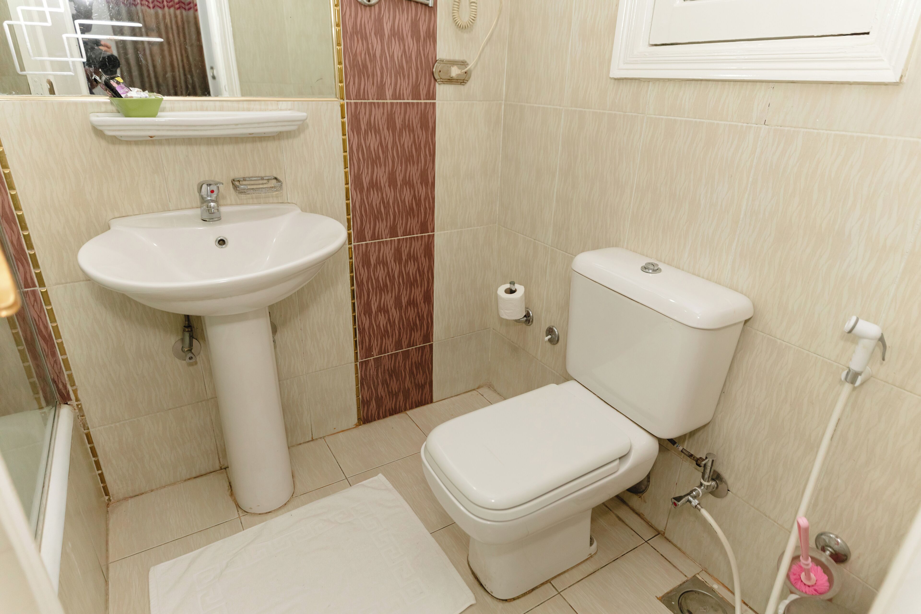 Photo - Happy City Hotel