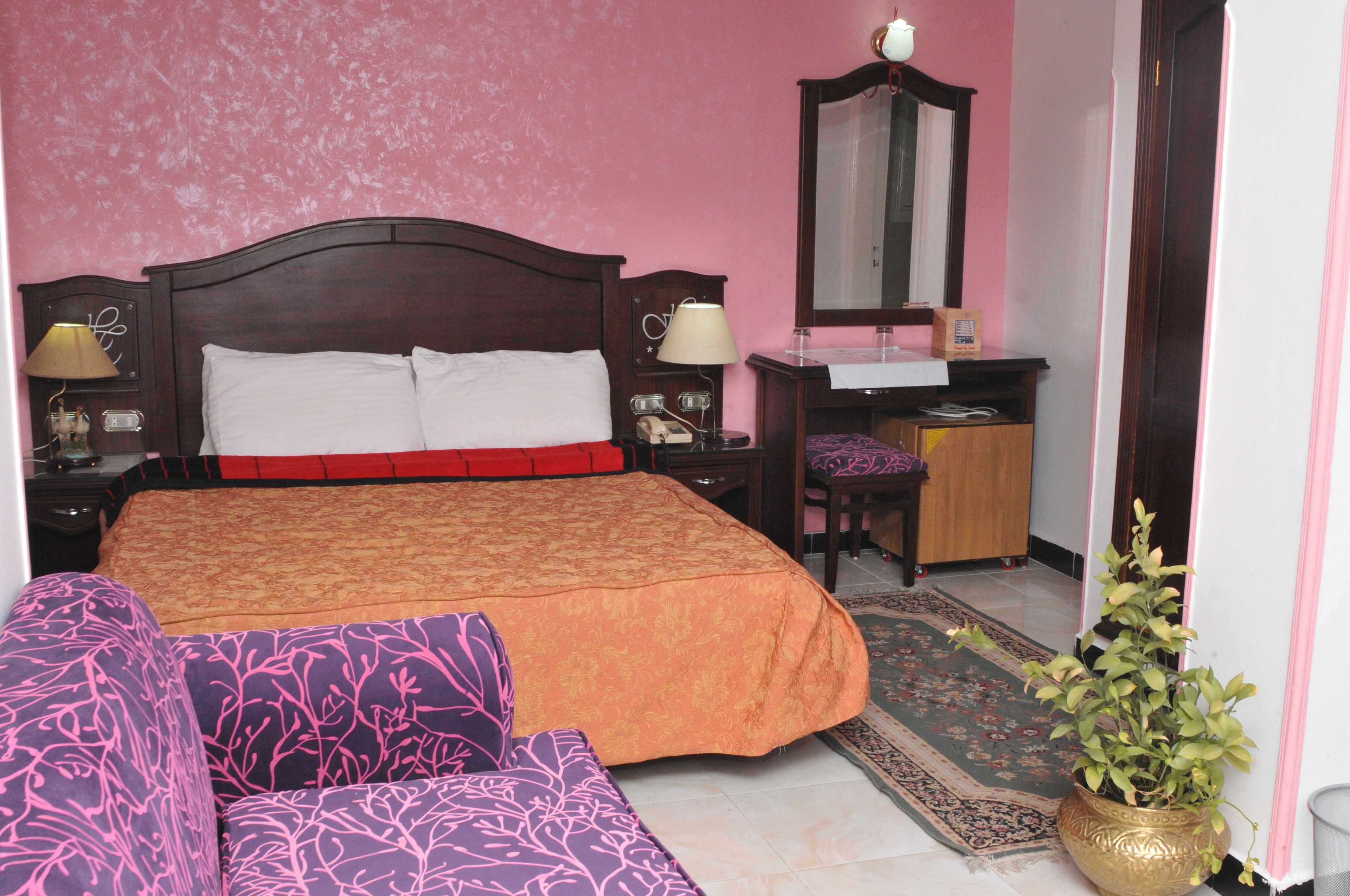 Photo - Happy City Hotel