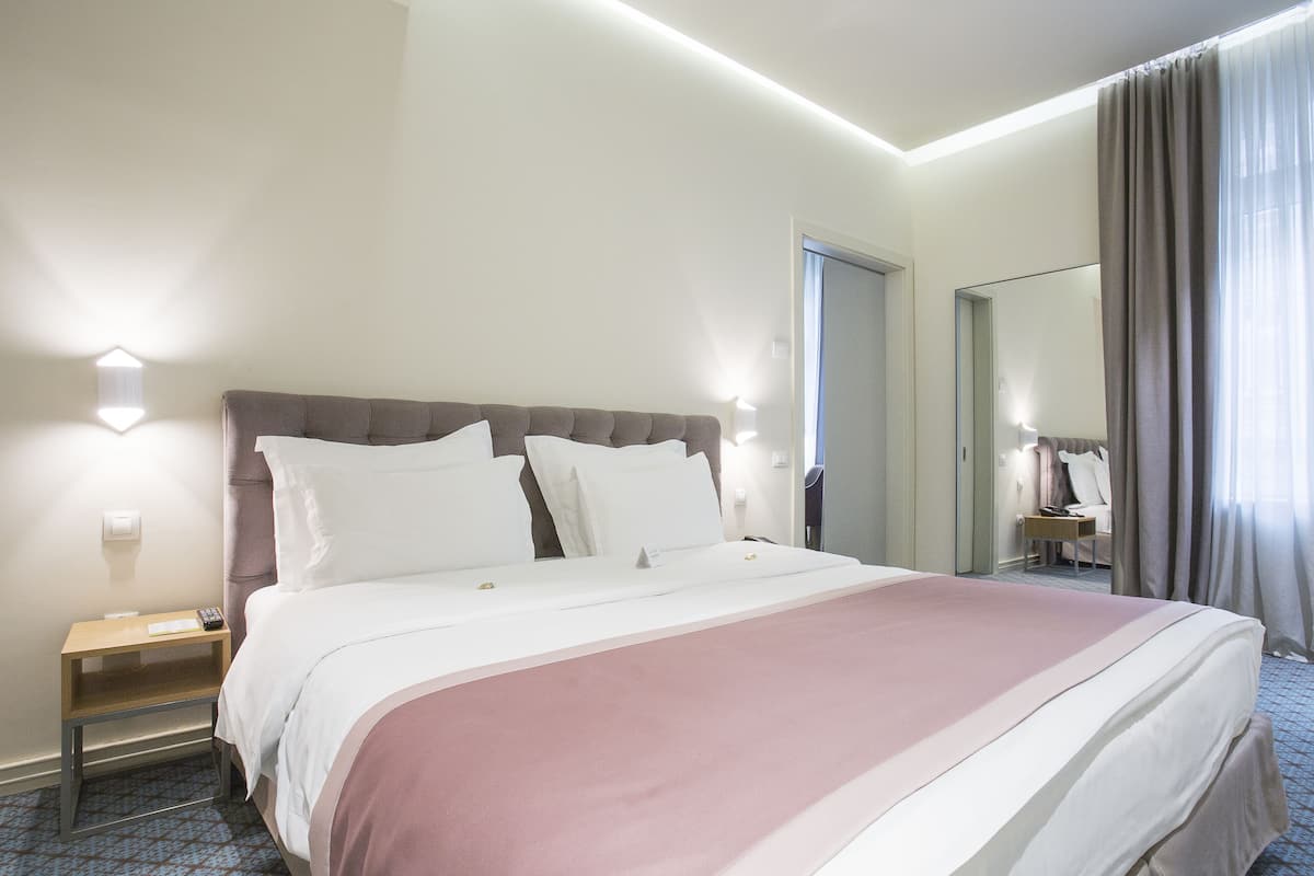 Appartement Confort | 1 chambre, minibar, coffres-forts dans les chambres, bureau
