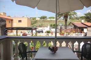 Appartement Classique, 1 chambre, coin cuisine | Terrasse/Patio