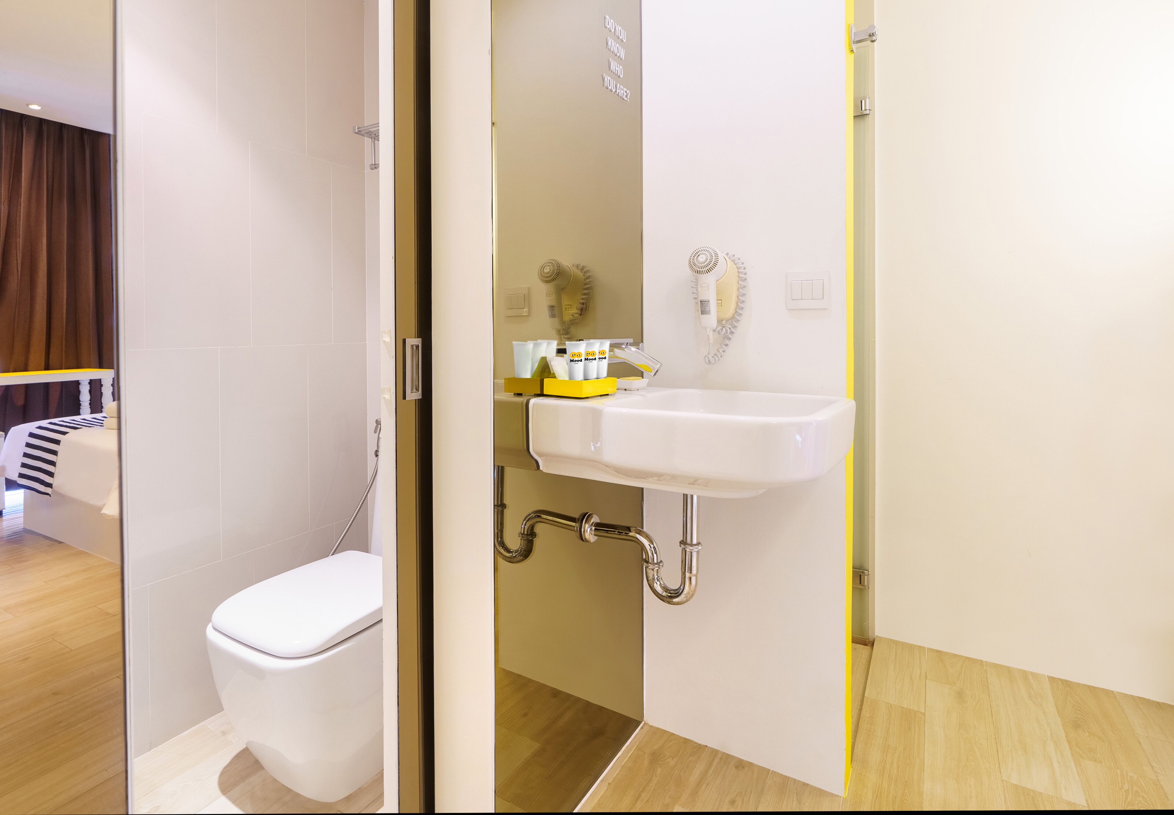 Bathroom amenities