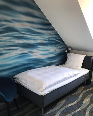 Enkeltrom | Skrivebord, lydisolert, barnesenger og ekstrasenger (mot et tillegg)