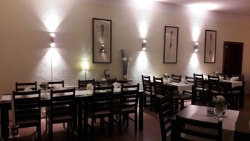 Almoço e jantar