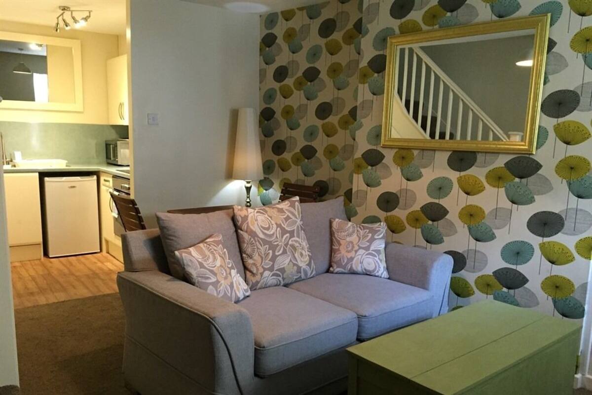 코티지, 전용 욕실 (Howard House) | 거실 공간