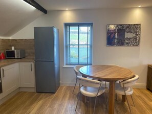 เอ็กซ์คลูซีฟคอทเทจ, ห้องน้ำส่วนตัว, วิวสวนหย่อม ('The Loft' @ Baycliff) | ร้านอาหาร