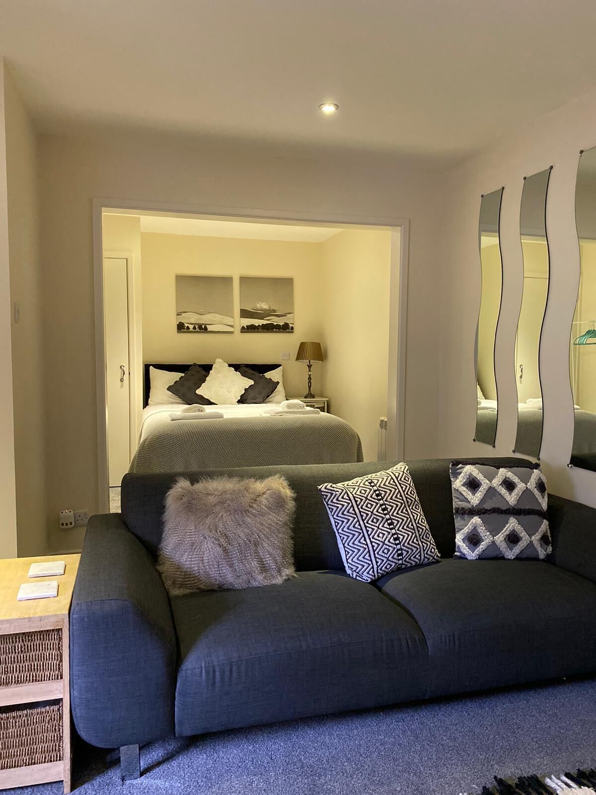 아파트, 앙스위트 (No2 Old Bakery)