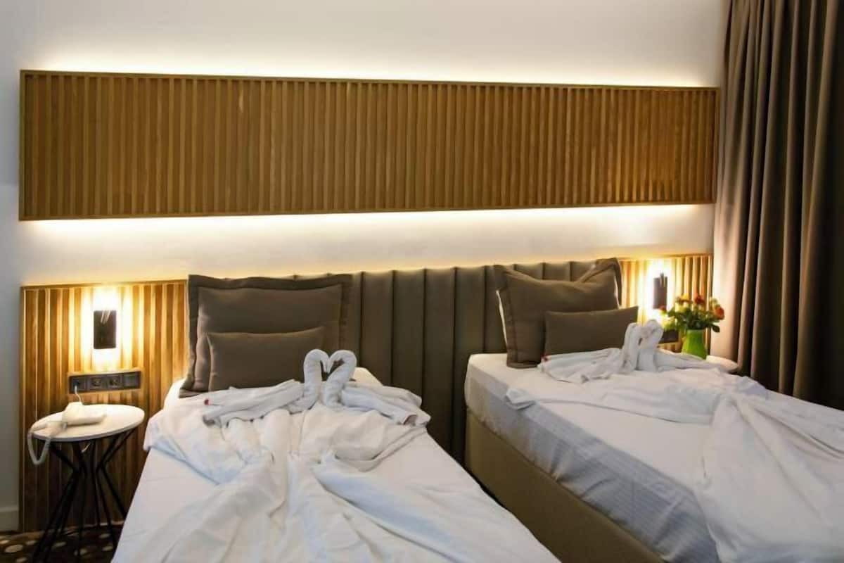 Premium bedding, Select Comfort beds, minibar, in-room safe