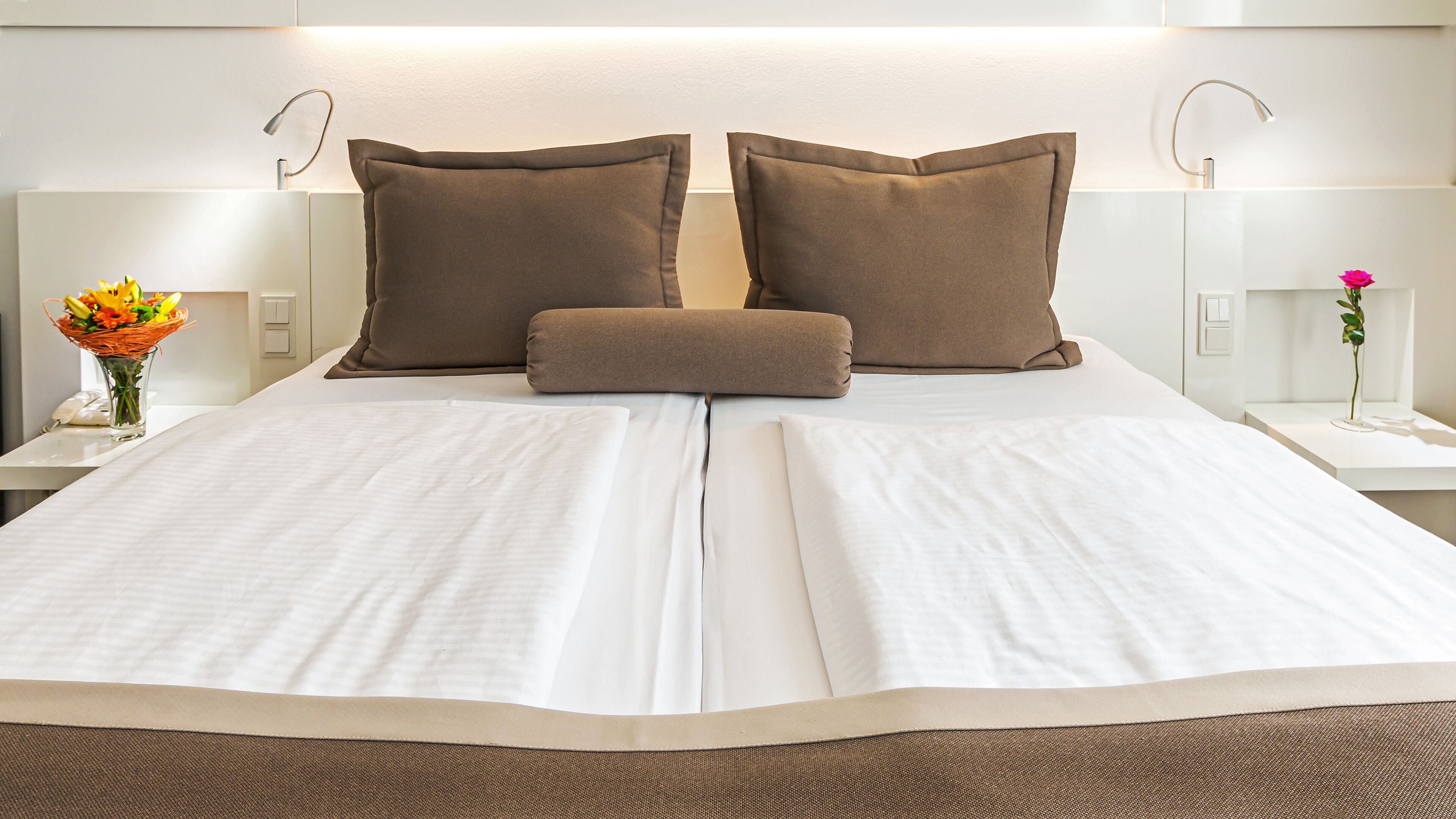 premium bedding, select comfort beds, minibar, in-room safe