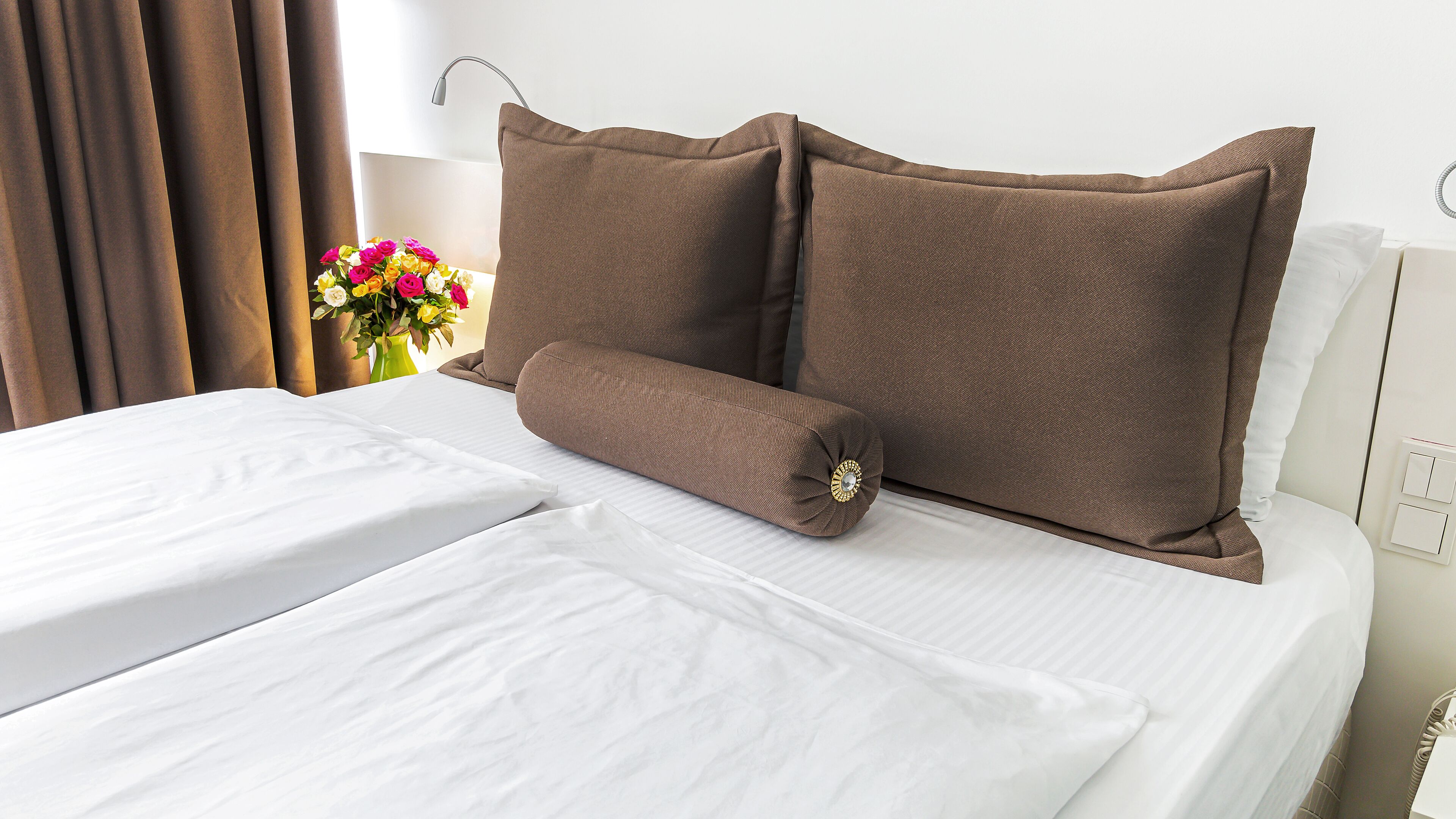 premium bedding, select comfort beds, minibar, in-room safe