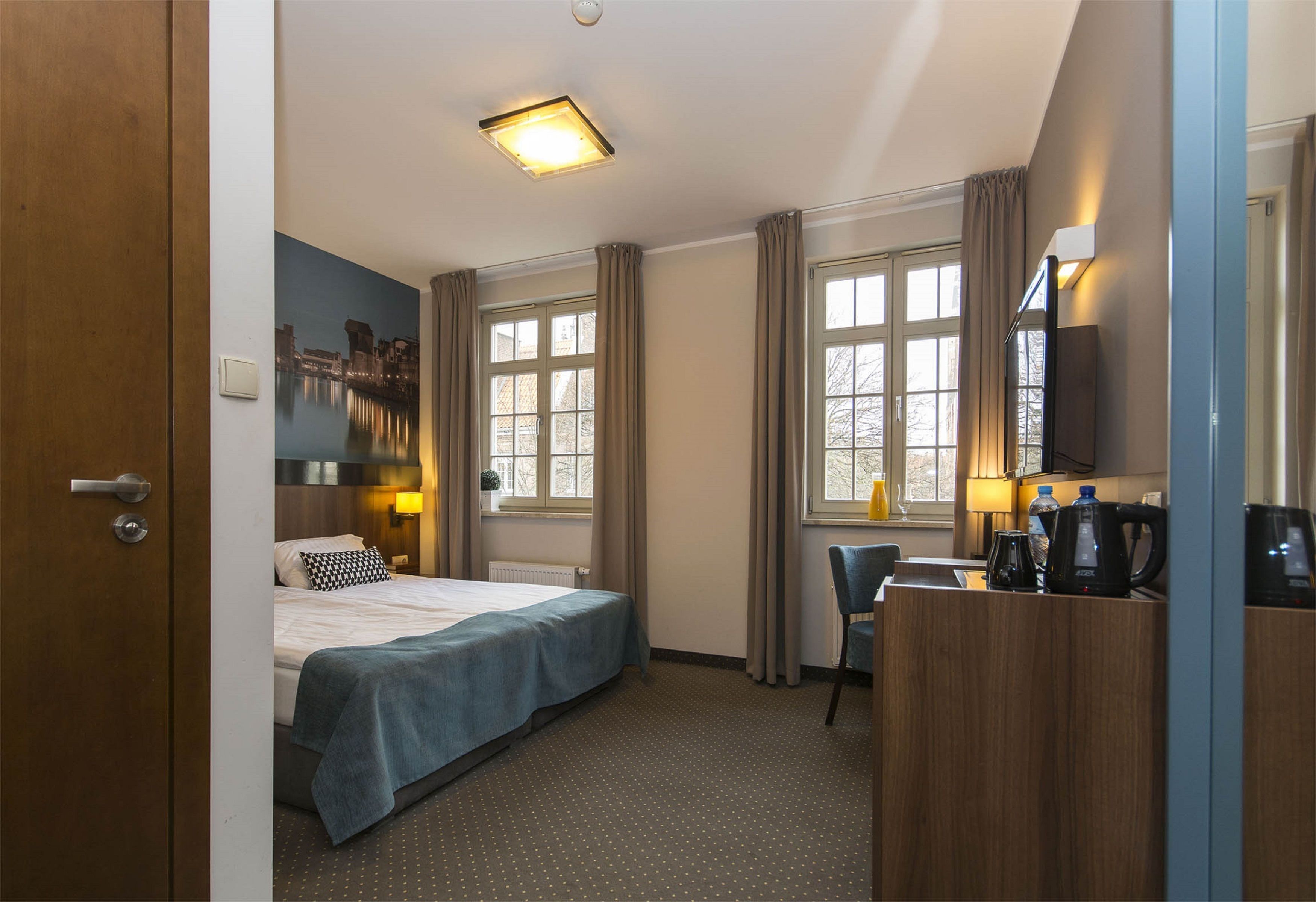 classic room | premium bedding, pillow-top beds, in-room safe, desk