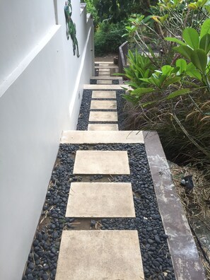 Property entrance - Pandana Boutique Hotel (Lembongan Island)